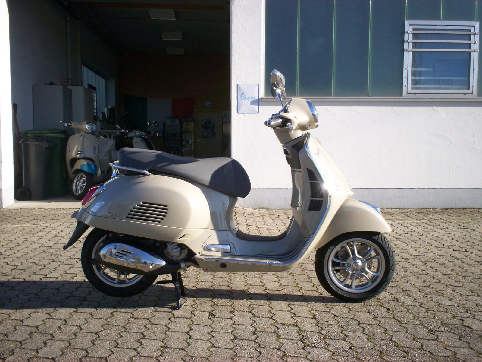Vespa Frühlingsaktion GTS310 ABS  Lieferung