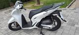 Honda Roller SH 150i mit Top Case - fast unbenutzt ! - Offers