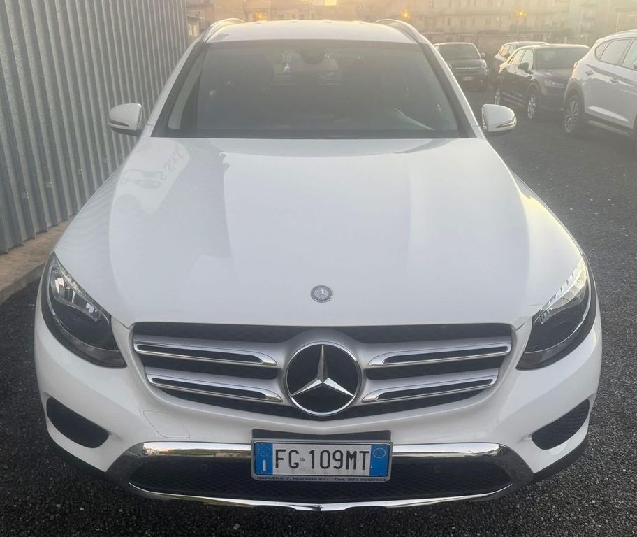 Image of Mercedes-Benz GLC 220
