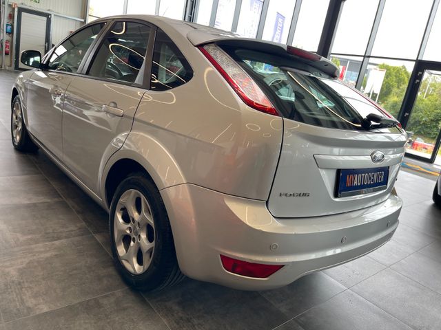 Ford Focus Lim. Aut. *SPORTSITZE*SHZ.*TÜV0826*KLIMA