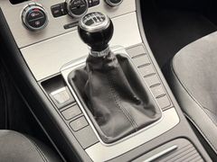 VW Passat Variant 2.0 TDI Highline BlueMotion