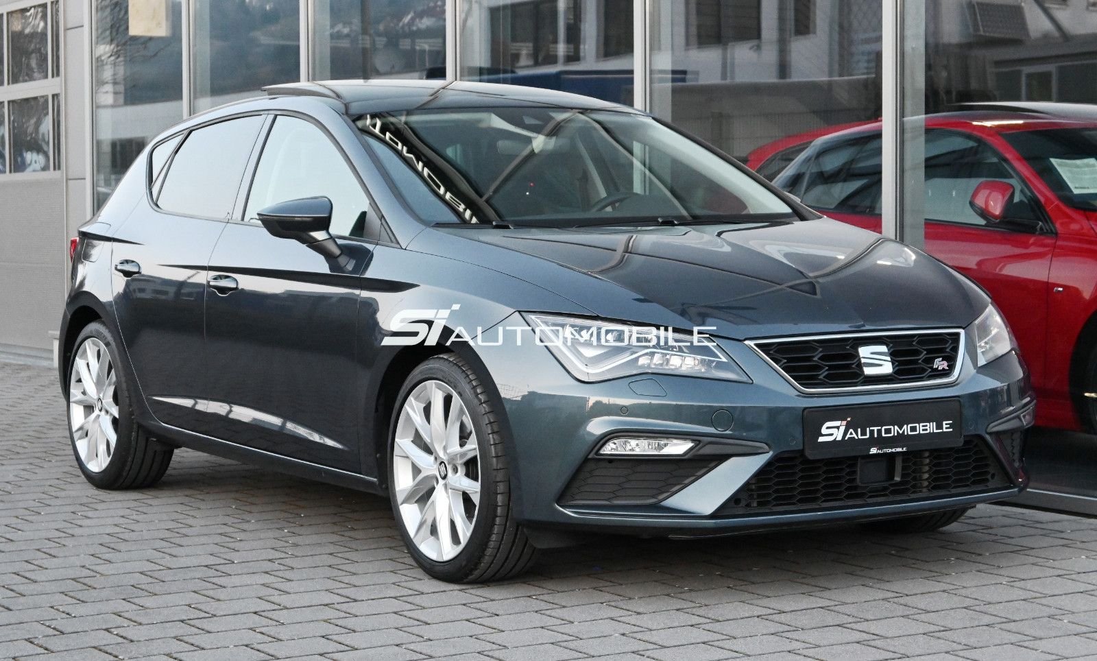 Fahrzeugabbildung SEAT Leon 2.0 TDI DSG FR °ACC°BEATS°DYNAMIC°KAM°PANO°