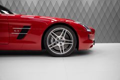 SLS AMG 6.2 V8 Roadster RED/BROWN CARBON