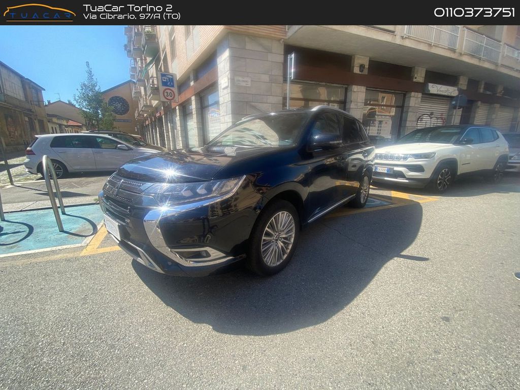 Image of Mitsubishi Outlander