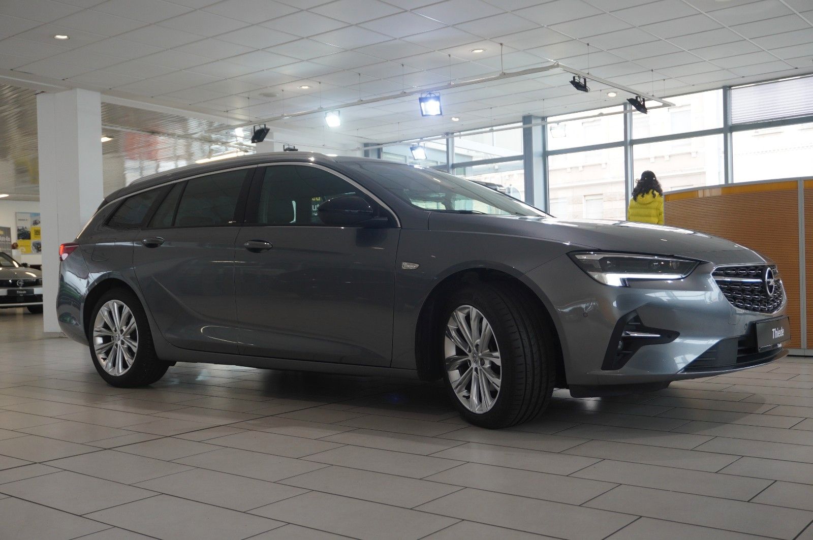 Fahrzeugabbildung Opel Insignia B ST 2.0D ELEGANCE NAVI/LED/KAMERA/DAB+