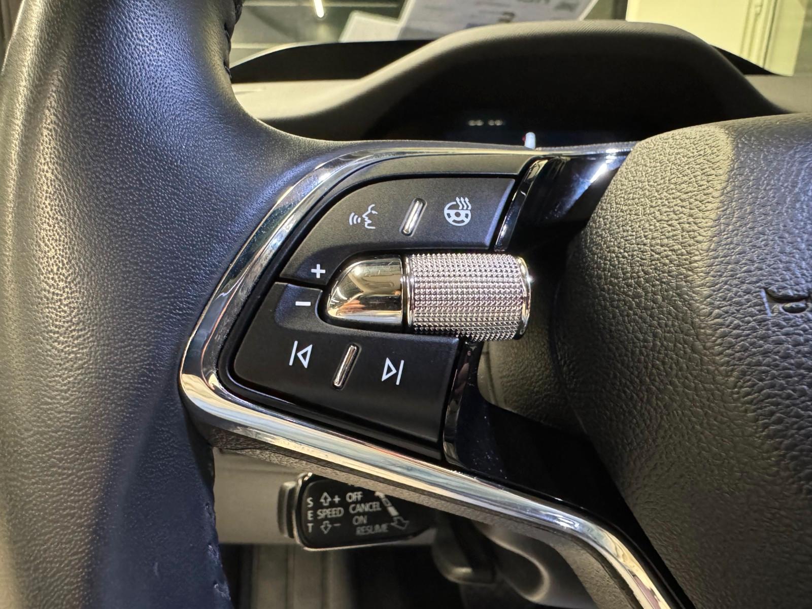 Skoda ENYAQ 80X LOFT 195KW*PANO*HUD*WÄPU*MATRIX*FULL