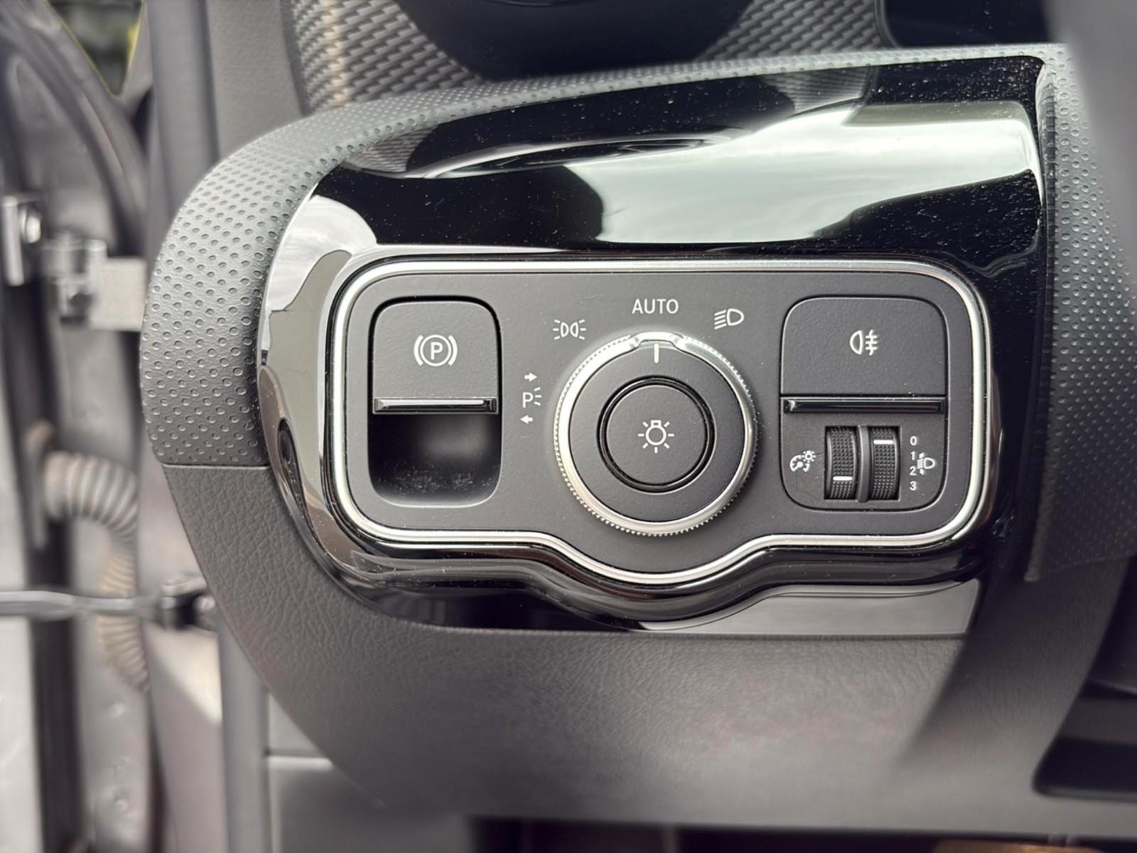 Mercedes-Benz CLA 200 SB Progressive Navi*Teilleder*DAB*1Hand, миниатюра 26