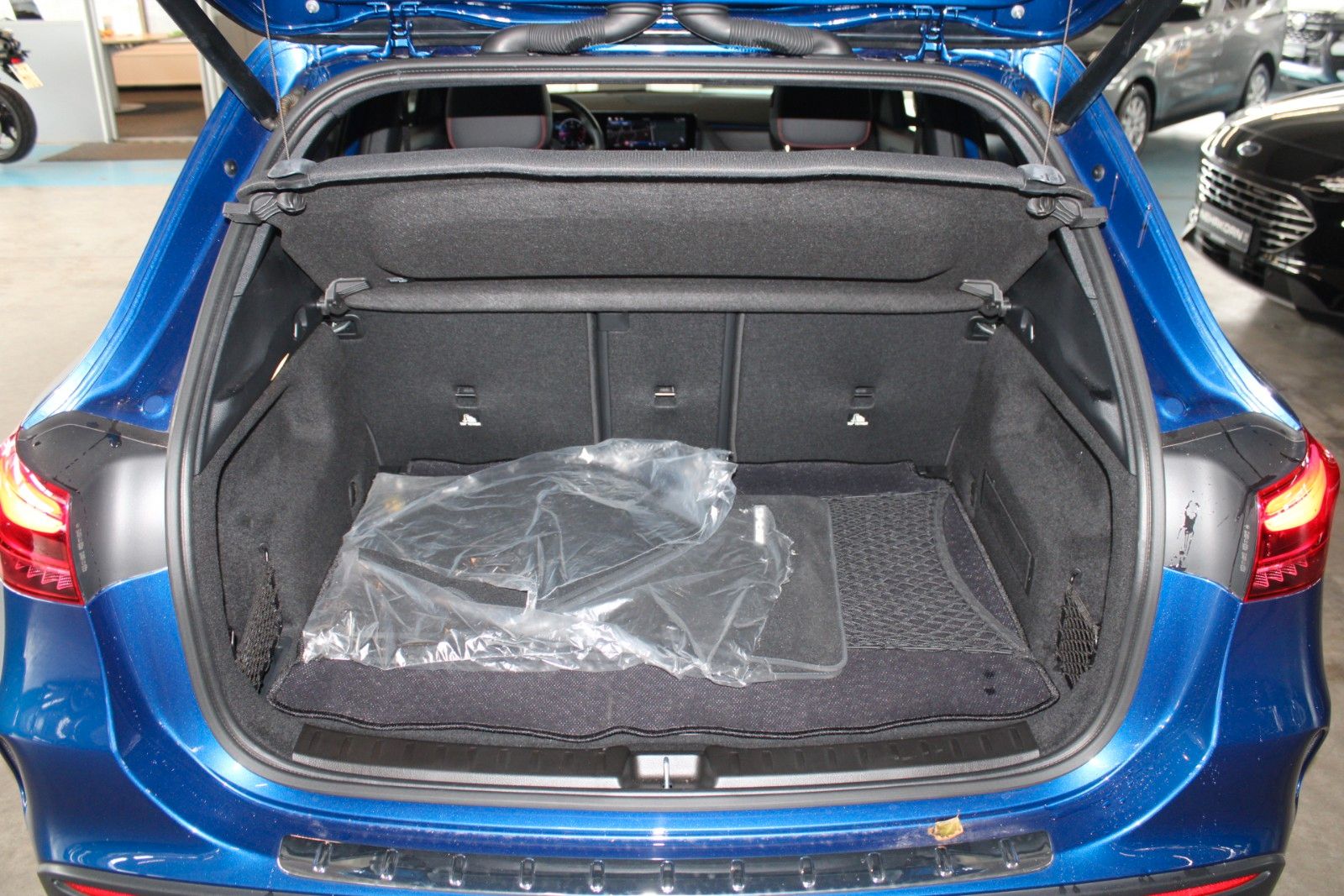 Fahrzeugabbildung Mercedes-Benz GLA 200 d Aut. AMG-Line Adv. Plus Multibeam MBUX