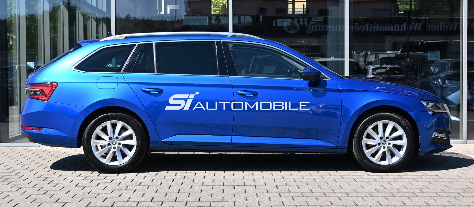 Fahrzeugabbildung SKODA Superb 1.5 TSI ACT DSG STYLE COMBI °ACC°AHK°