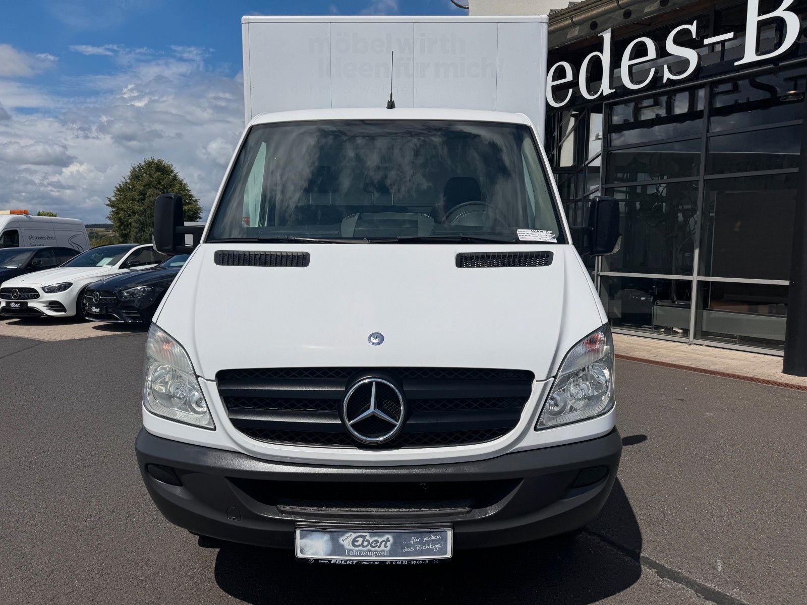 Fahrzeugabbildung Mercedes-Benz Sprinter 516 CDI 4325 Möbelkoffer Treppe