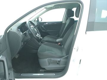 Volkswagen Tiguan - 9