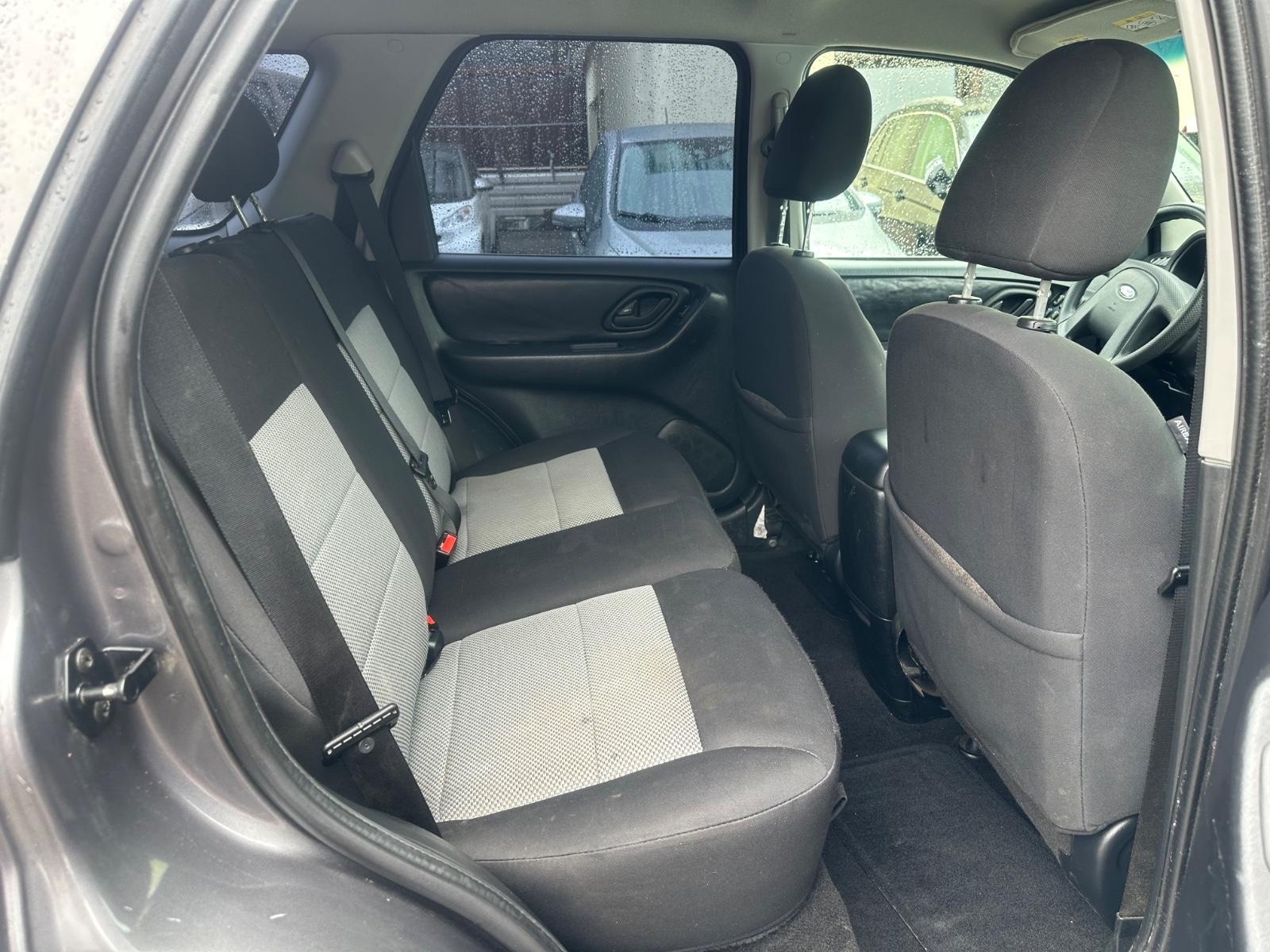 Ford Maverick 2005 — photo 10