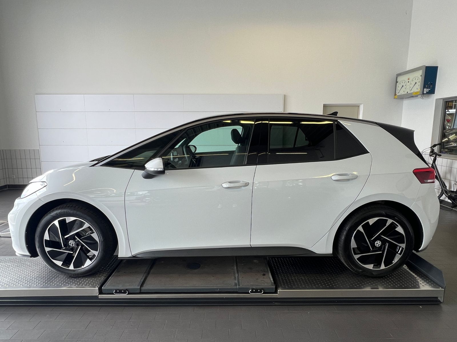 Fahrzeugabbildung Volkswagen ID.3 Pure 52 kWh *Sofort verfügbar, LED, Navi, A