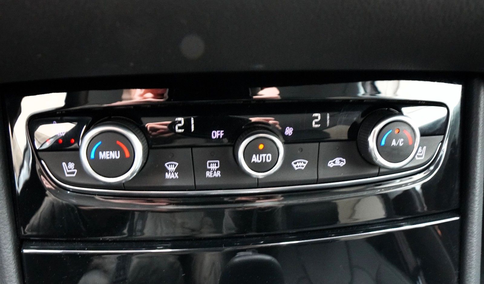 Fahrzeugabbildung Opel Grandland (X) Ultimate *MwSt*Navi*Autom.*Leder*