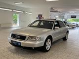 Audi A8 4.2 tiptronic quattro 2 Hand Xenon Mem Solar - Audi A8 mit Benzin-Antrieb: 2.8