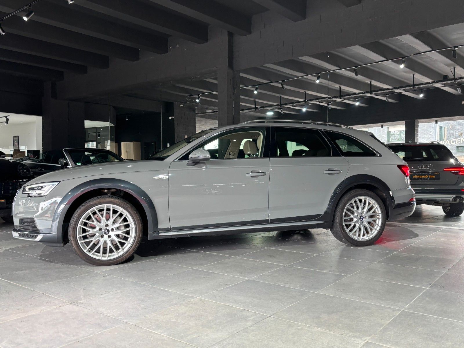 Fahrzeugabbildung Audi A4 Allroad quattro  VIRTUAL/AMBIENTE/KAMERA/SHZ/