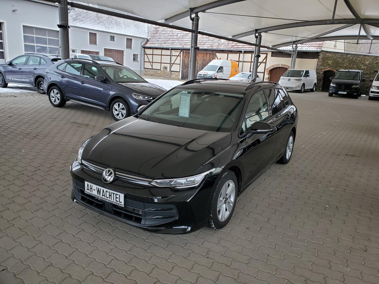 Volkswagen Golf VIII Var.Life 1.5 TSI