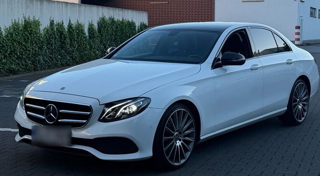 MERCEDES-BENZ Mercedes Benz E220 Night-packet  w213