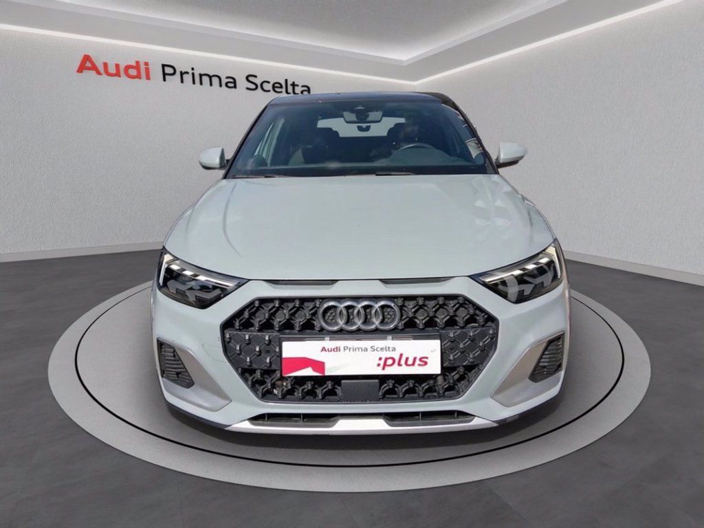 Audi AUDI A1 citycarver 30 1.0 tfsi identity contrast imagem 2
