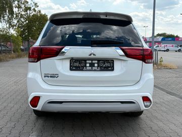 Mitsubishi Outlander - 5