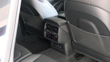 2024 AUDI RSQ8 — миниатюра 27