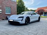 Porsche Taycan 4S Pano Matrix HA-Lenkung Bose Approved
