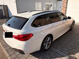 BMW 520d MSport*Voll-Service*Pano*CarPlay - BMW 520 in Duisburg