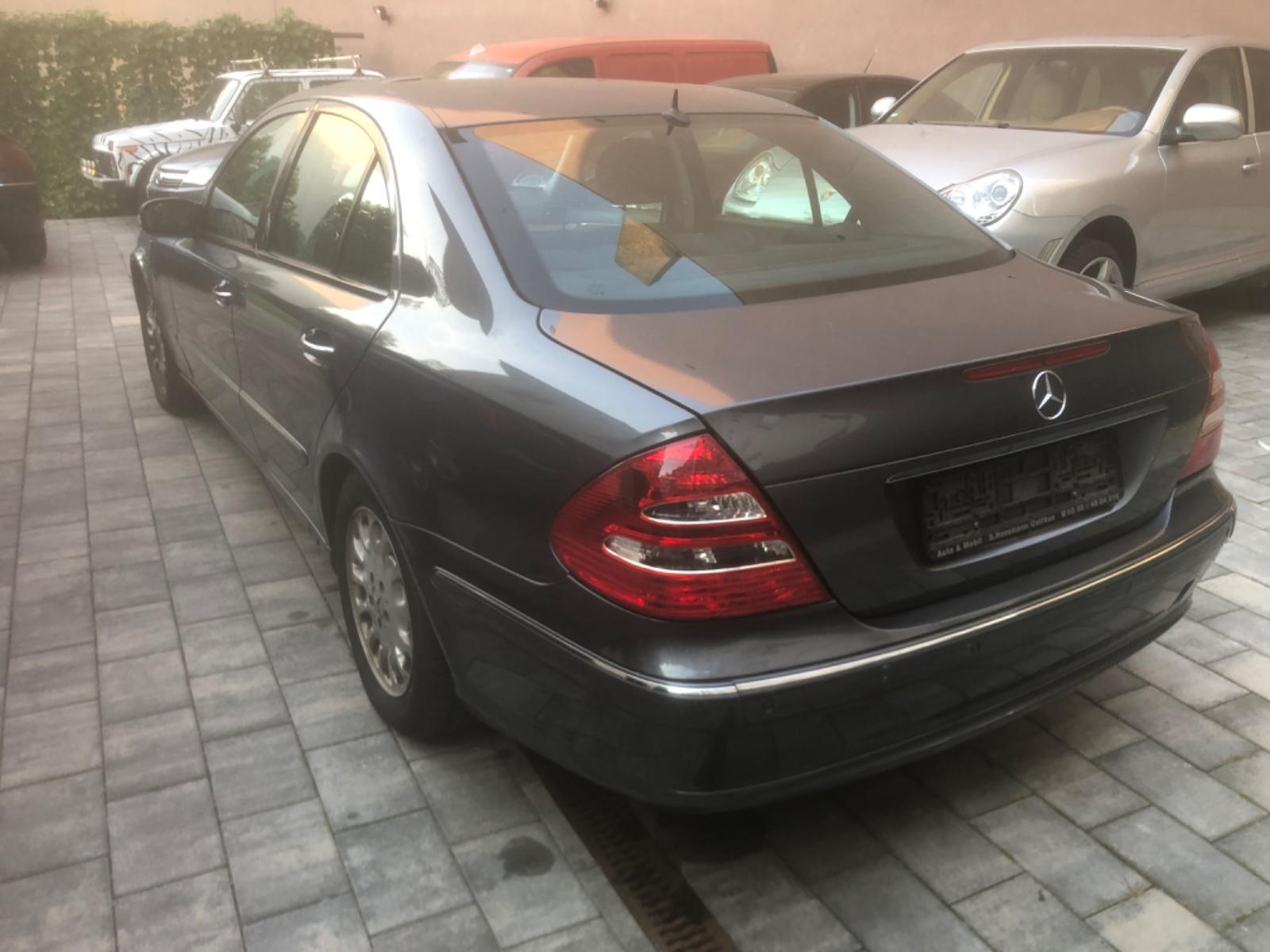 Mercedes-Benz E 220 CDI ELEGANCE  / AUTOMATIK
