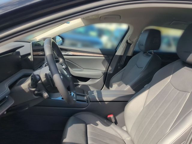 Fahrzeugabbildung SKODA Superb Combi 2.0 TDI DSG Laurin & Klement AHK ST