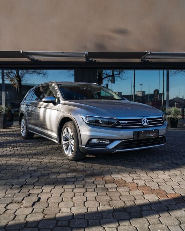 VW Volkswagen Passat Alltrack 2.0 TDI 4motion DSG E