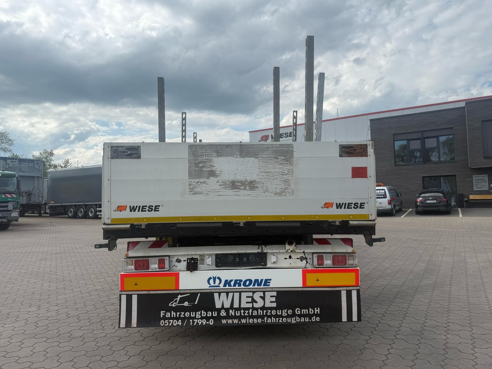 Fahrzeugabbildung Krone Stahlmattenauflieger mit Bordwände - TÜV Neu
