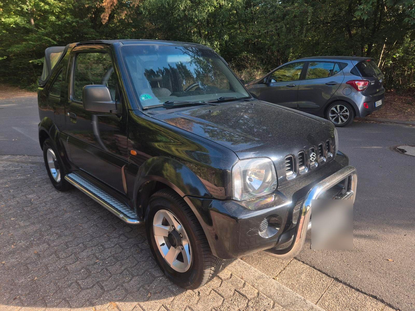 Suzuki Jimny 2004 — rear view