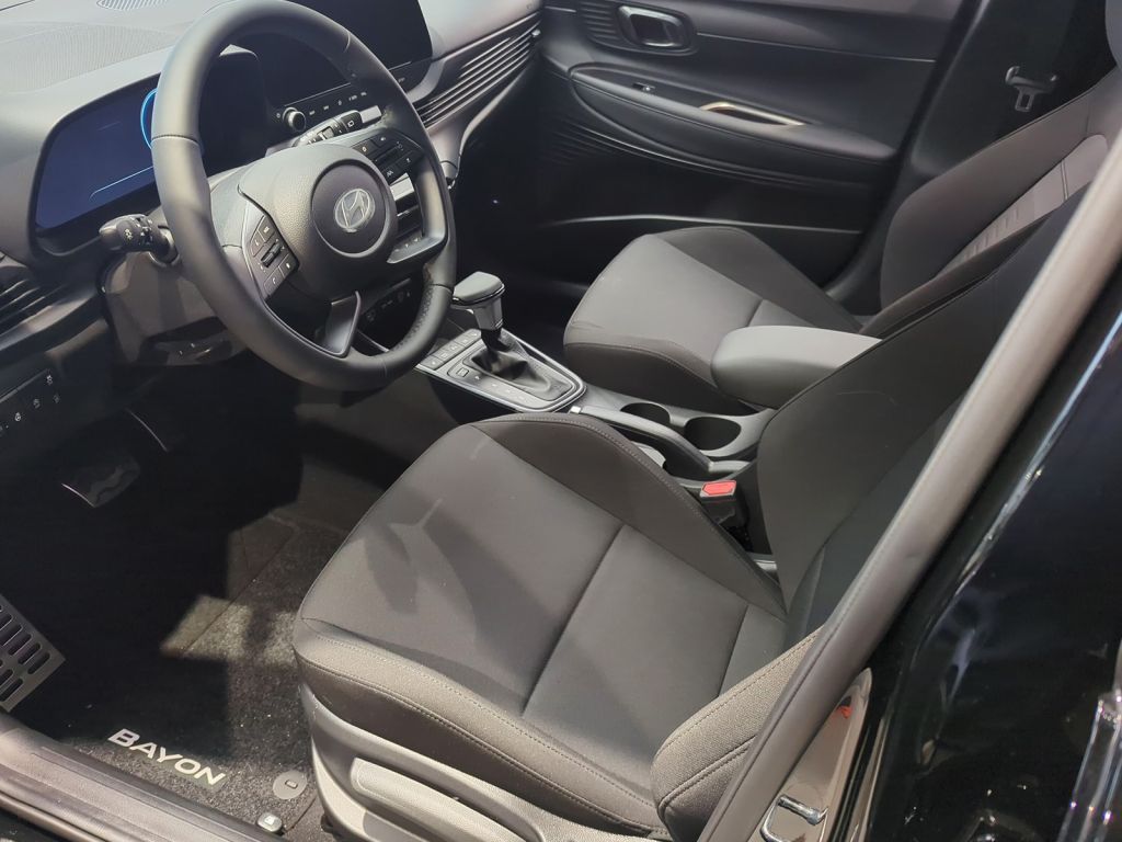 Fahrzeugabbildung Hyundai BAYON 1.0 T-GDI DCT Prime *AssistenzPaket*