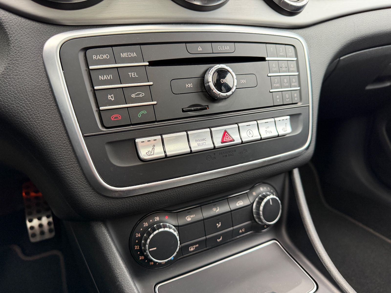 Fahrzeugabbildung Mercedes-Benz CLA 200 AMG*BOSE*LED*PANO*ALCANTARA*KAMERA*ACC*