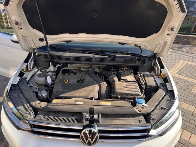 Volkswagen Touran 1.5 TSI OPF DSG Highline 7Sitzer AHK