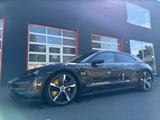 Porsche Taycan Turbo S Cross Turismo / Approved Garantie
