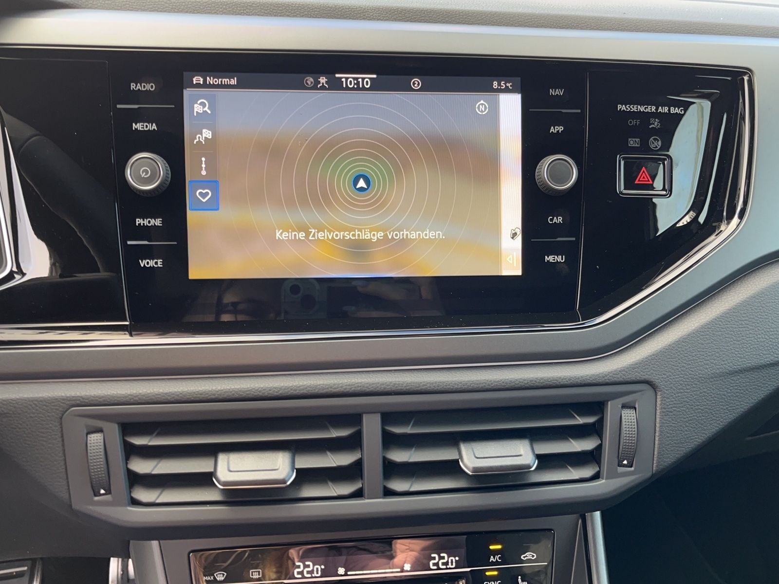 Fahrzeugabbildung Volkswagen Polo R-Line R-Line,DSG,RFK,Navi,LM-Felgen ,App C