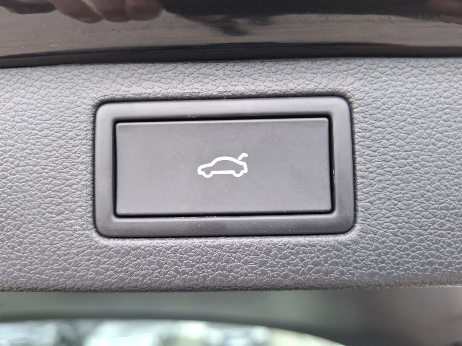 Fahrzeugabbildung SKODA Kamiq 1.5 TSI DSG Monte Carlo PANO*MATRIX*5J.GAR