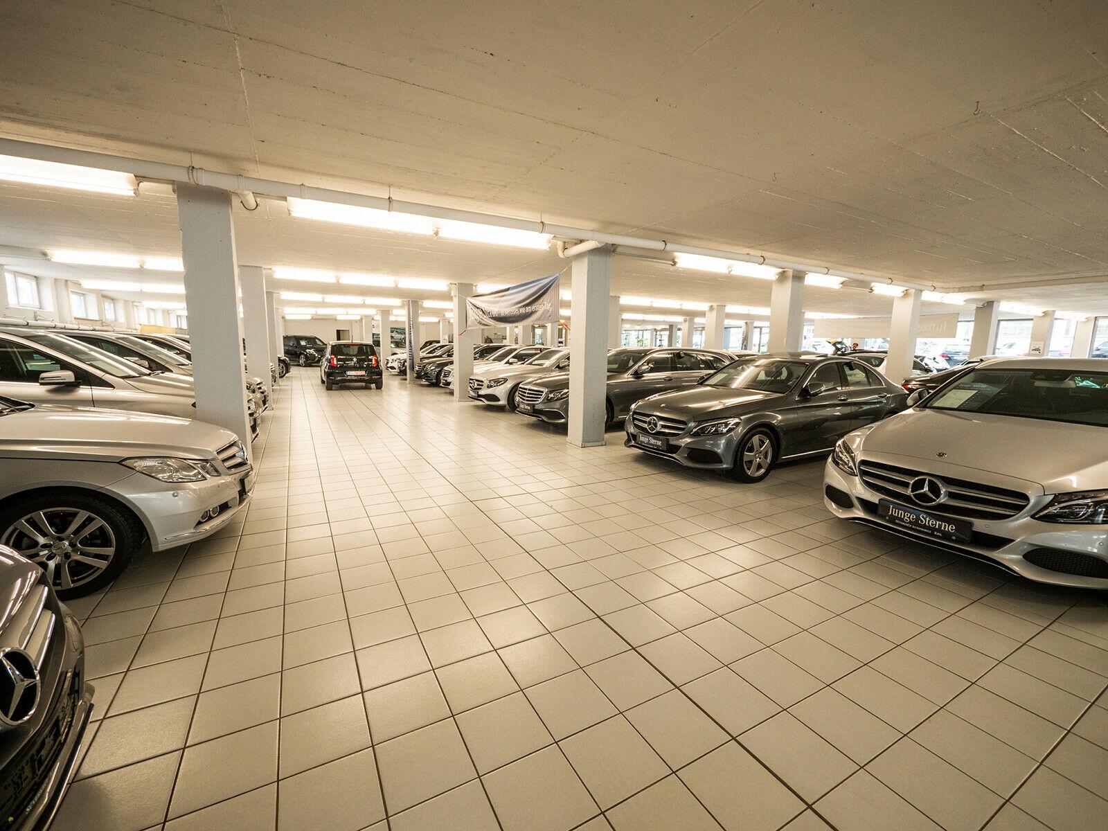 showroom-image-main