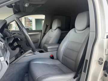 Porsche Cayenne - 6