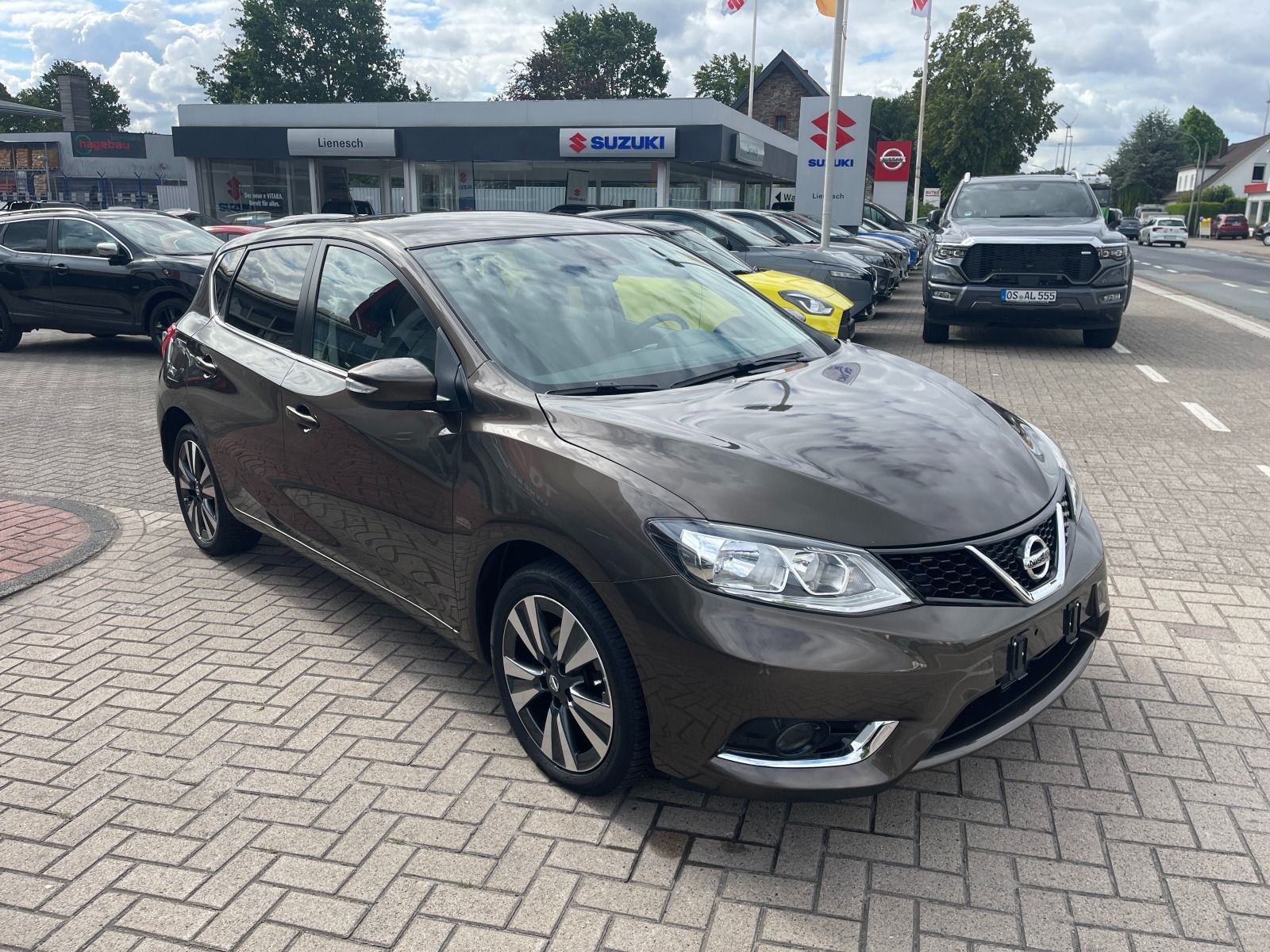 Fahrzeugabbildung Nissan Pulsar 1.2 N-Connecta Navi/AHK/Allwetterreifen
