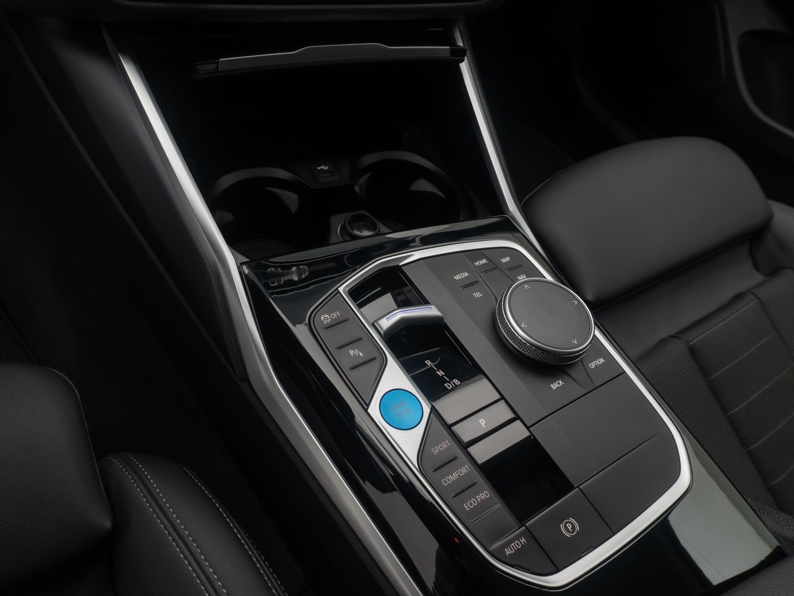 Fahrzeugabbildung BMW i4 eD35 Gran Coupe DAB Kamera Cockpit+ Widscreen