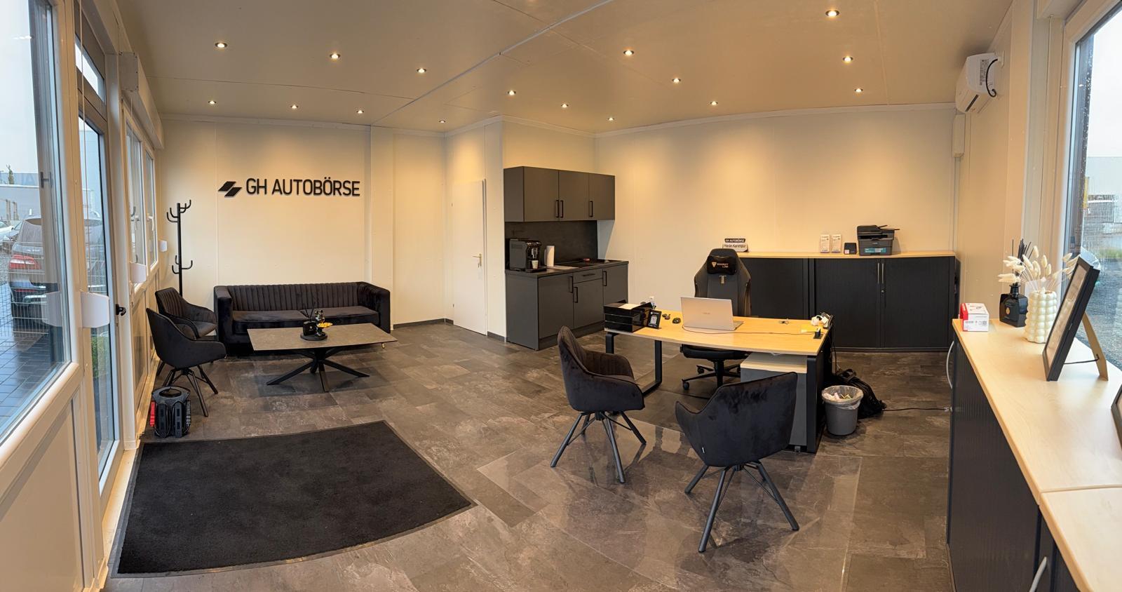 showroom-image-main