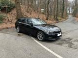 BMW 318d Auto Touring Service NEU Garantie bis 05/27