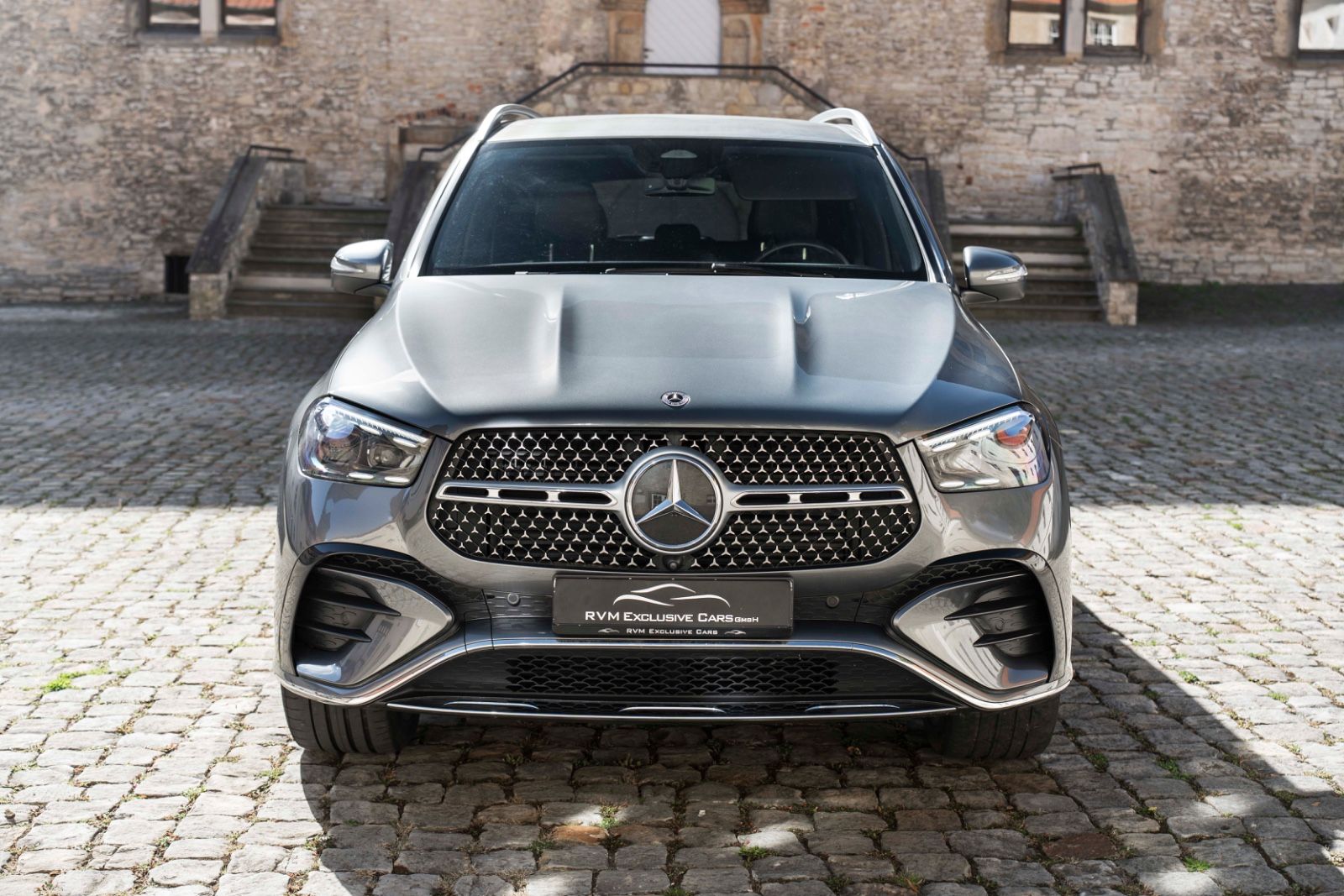 Fahrzeugabbildung Mercedes-Benz GLE 350de 4Matic AMG 3D KAM BURMESTER ACC LUFT