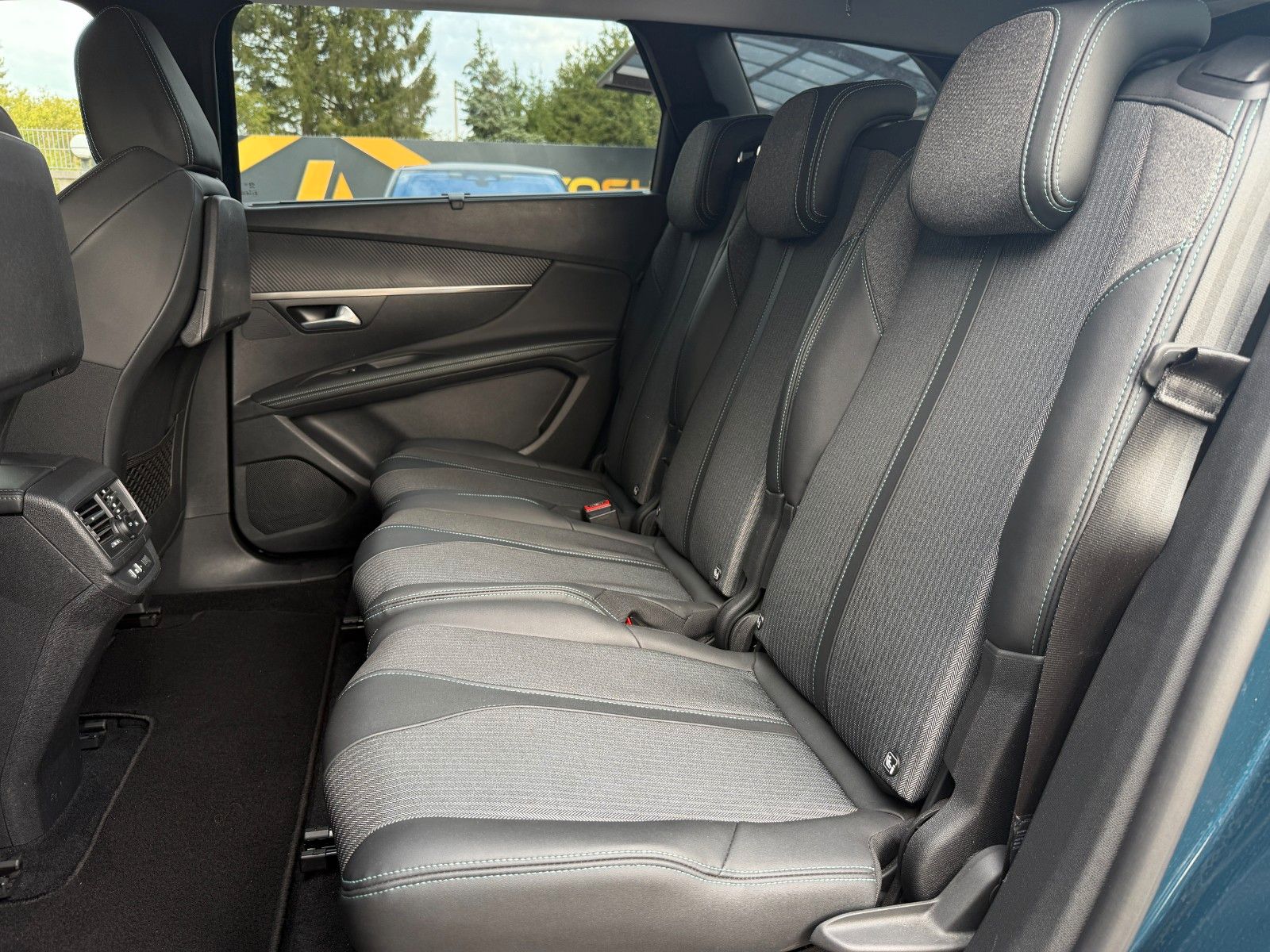 PEUGEOT 5008 5008 Allure 7-Sitzer/1-HAND/CAM/MwSt/SHZ – Ansicht 18