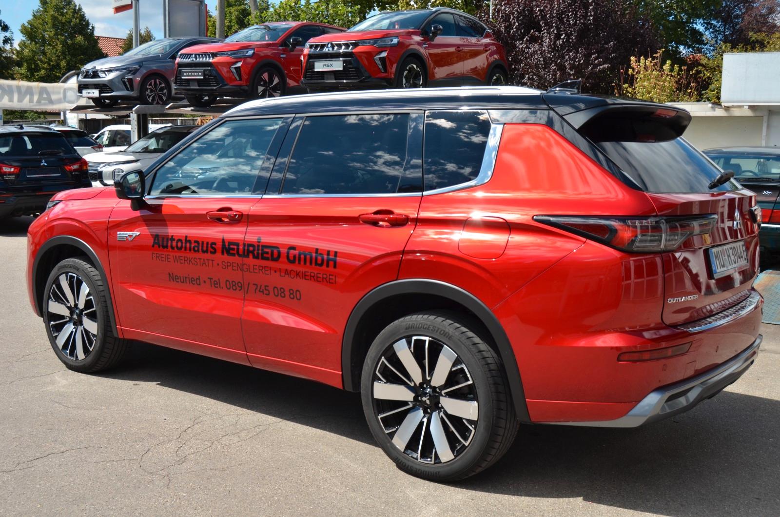 Mitsubishi Outlander 2.4 PHEV DIAMANT TOP AT 4WD LEDER MJ26