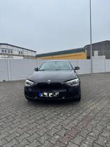 BMW 114i - - BMW 114 in Düsseldorf