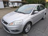 Ford Focus II Stufenheck 1,8 TDCi 85kW Ghia - Ford Focus: Stufenheck