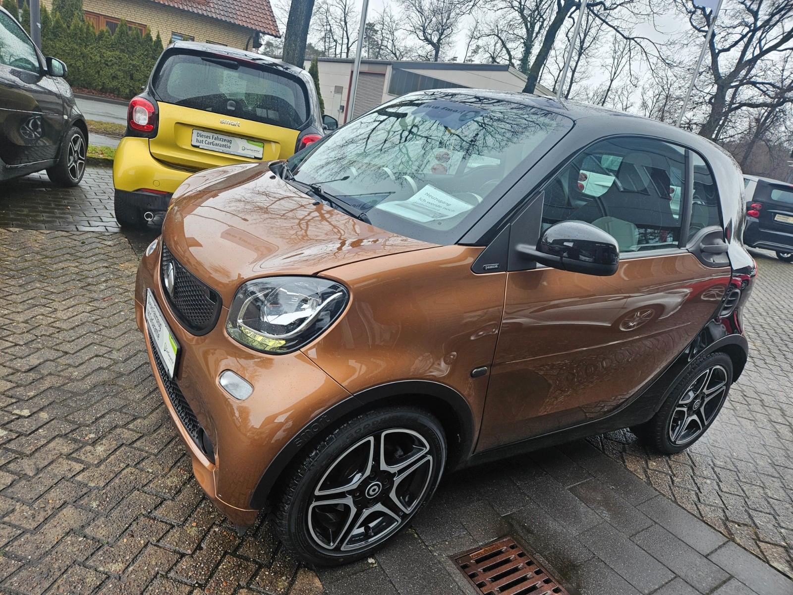 Smart ForTwo Coupé 66kW Passion Klima Sitzheizung Navi